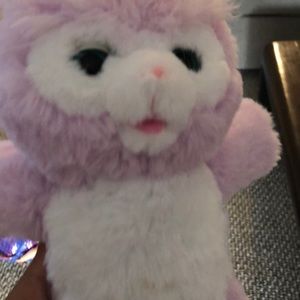 Meet your Posher, Avery